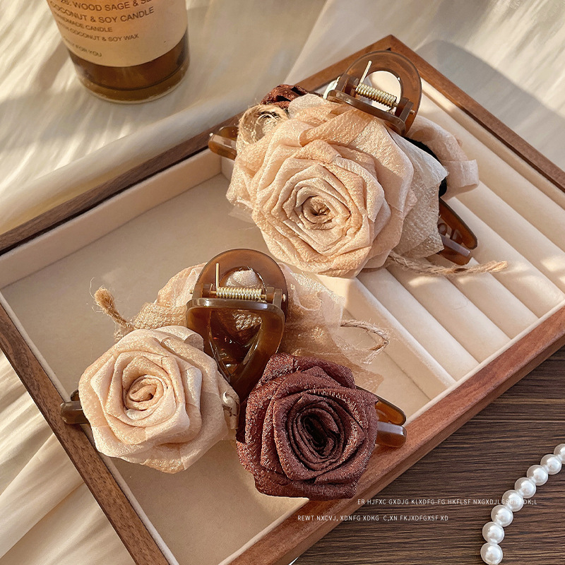 Dry rose flower grab clip for women, 2025 new high-end large shark clip for the back of the head, hairpin headwear details Picture