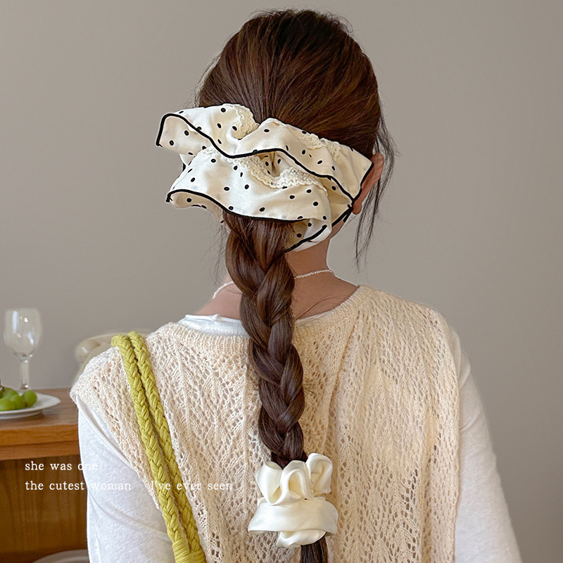 French lace polka dot large intestine hair tie for women with a high-end look, bun hair tie, ponytail, oversized hair flower hair tie Application Scenario