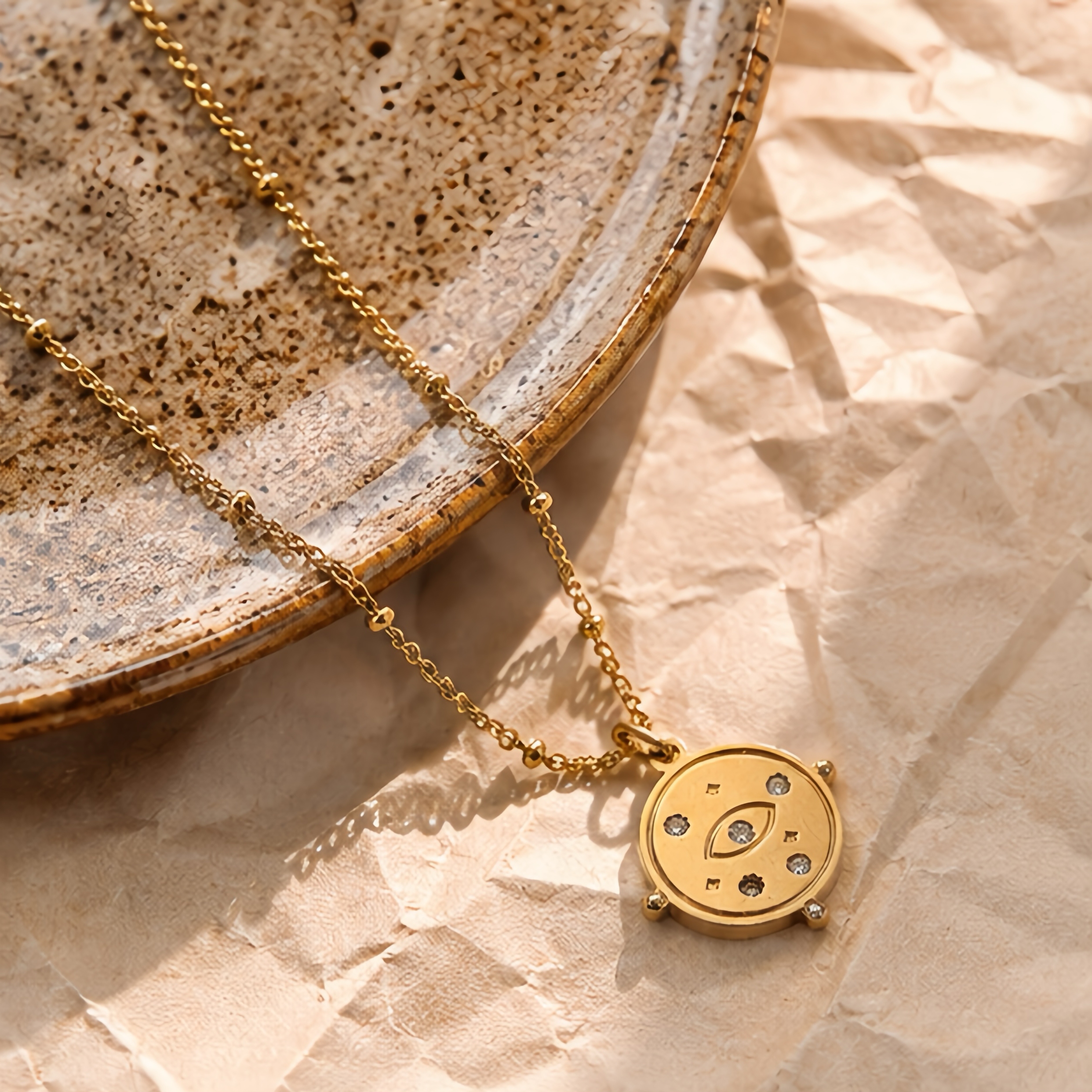 This multi-diamond embellished, all-seeing eye relief stainless steel necklace features a unique and mysterious style, a retro exotic look, and a unisex look. It's a versatile gift chain for collarbones details Picture