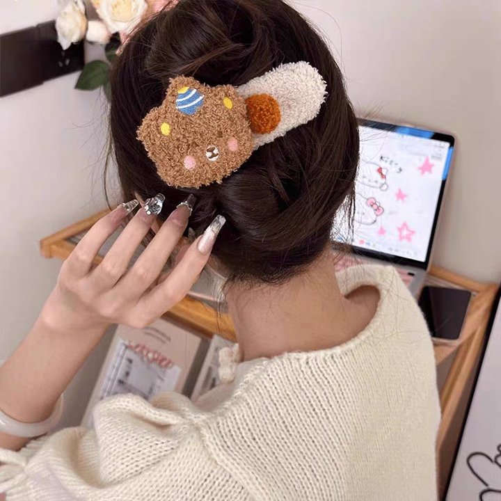 Plush red apple hair clips, large duckbill clips at the back of a woman's head, updo bangs clips, cute hair accessories wholesale Application Scenario