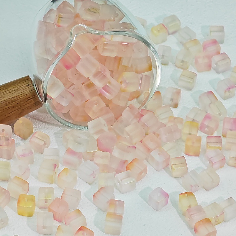 Factory wholesale of 7mm square crystal loose beads of frosted glass sugar for diy handcrafted beaded bracelet materials undefined