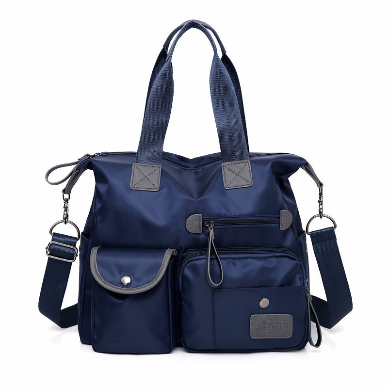 Cross-border 2024 new style European and American fashionable women's bag, nylon mommy bag, large capacity single-shoulder crossbody travel bag Application Scenario