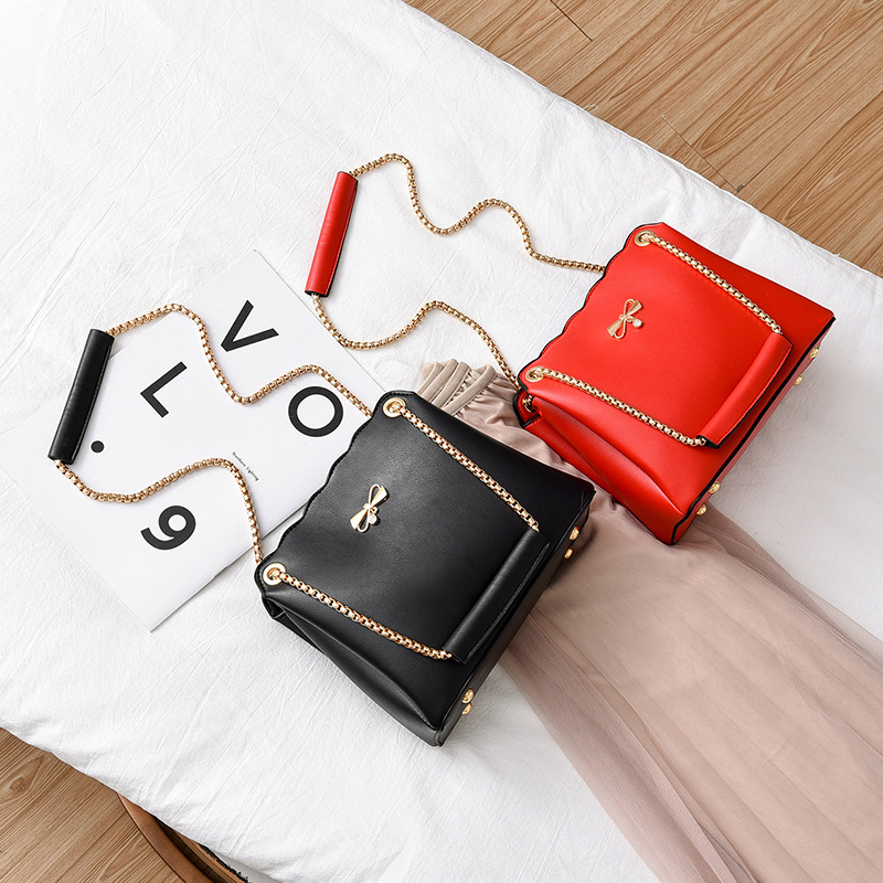 The manufacturer's autumn and winter stylish small bag for women, 2025 new Korean style, fashionable and versatile, trendy single-shoulder crossbody bag for ladies Specification image
