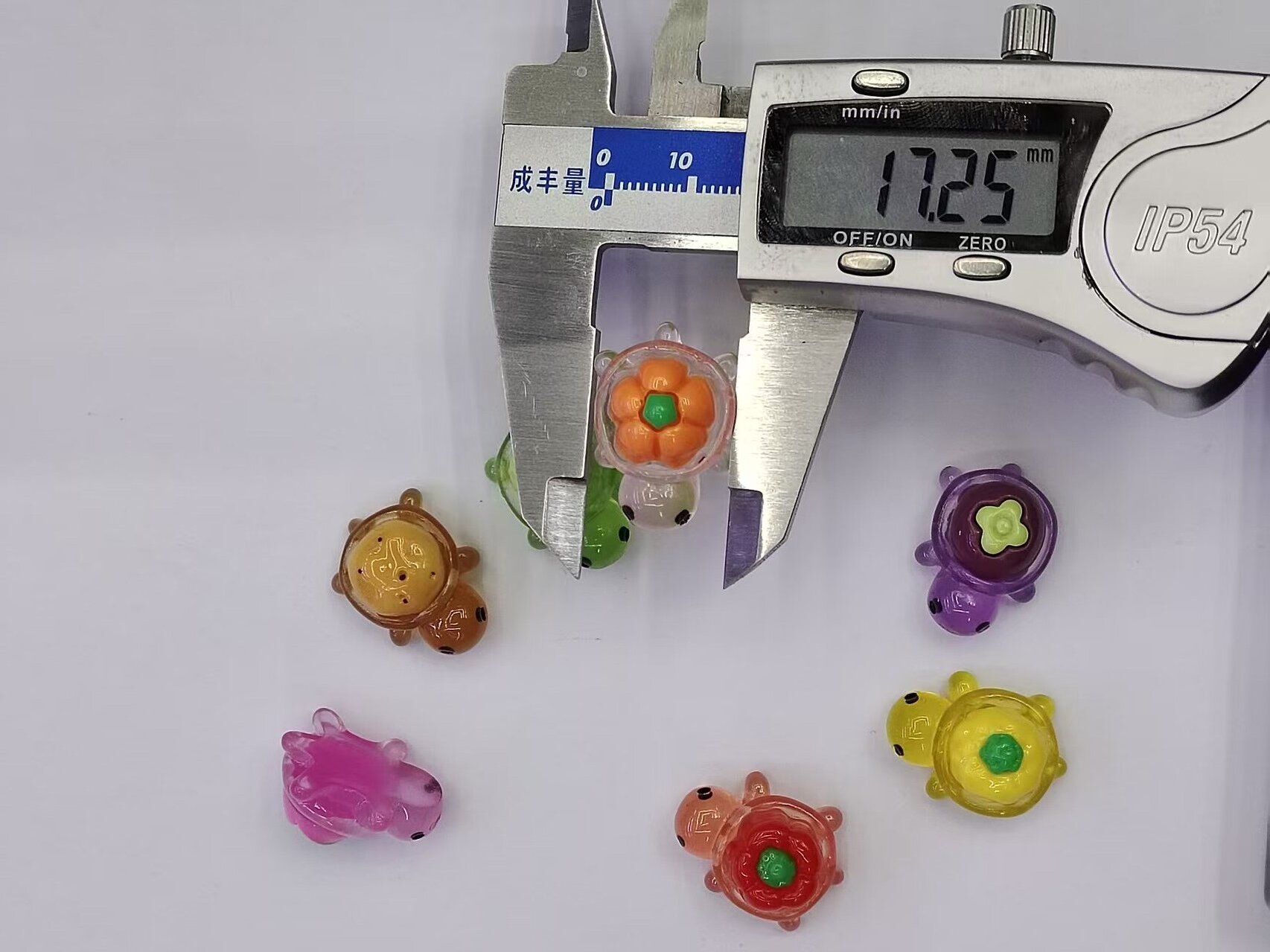 2.5cm Mini three-dimensional vegetable flower Little Turtle series resin luminous creative Toy Food Play Resin diy Item Picture