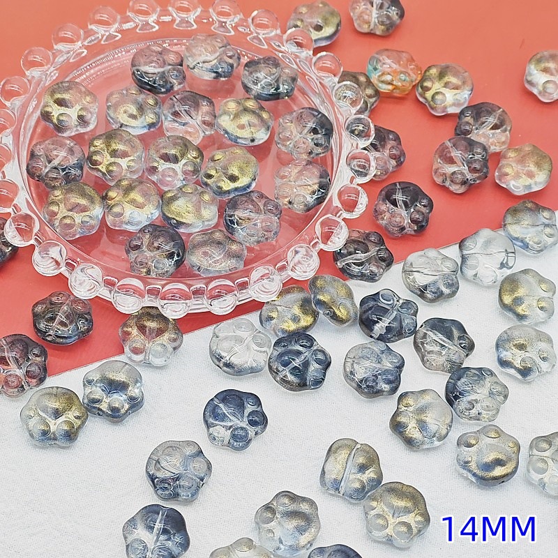 Wholesale of cute glass cat paw and bear paw gradient straight hole beaded material handcrafted DIY jewelry and hand necklace accessories undefined