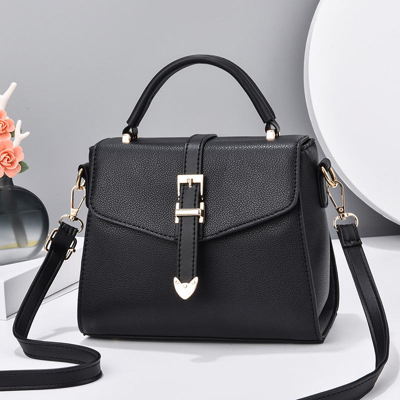This year, women's small bags are in vogue. The 2025 new, fashionable and versatile single-shoulder crossbody bag is a bestseller undefined