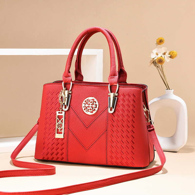 2025 Large-capacity handbag, trendy and fashionable women's bag, middle-aged mother's bag, high-end, elegant and versatile, single-shoulder crossbody bag details Picture