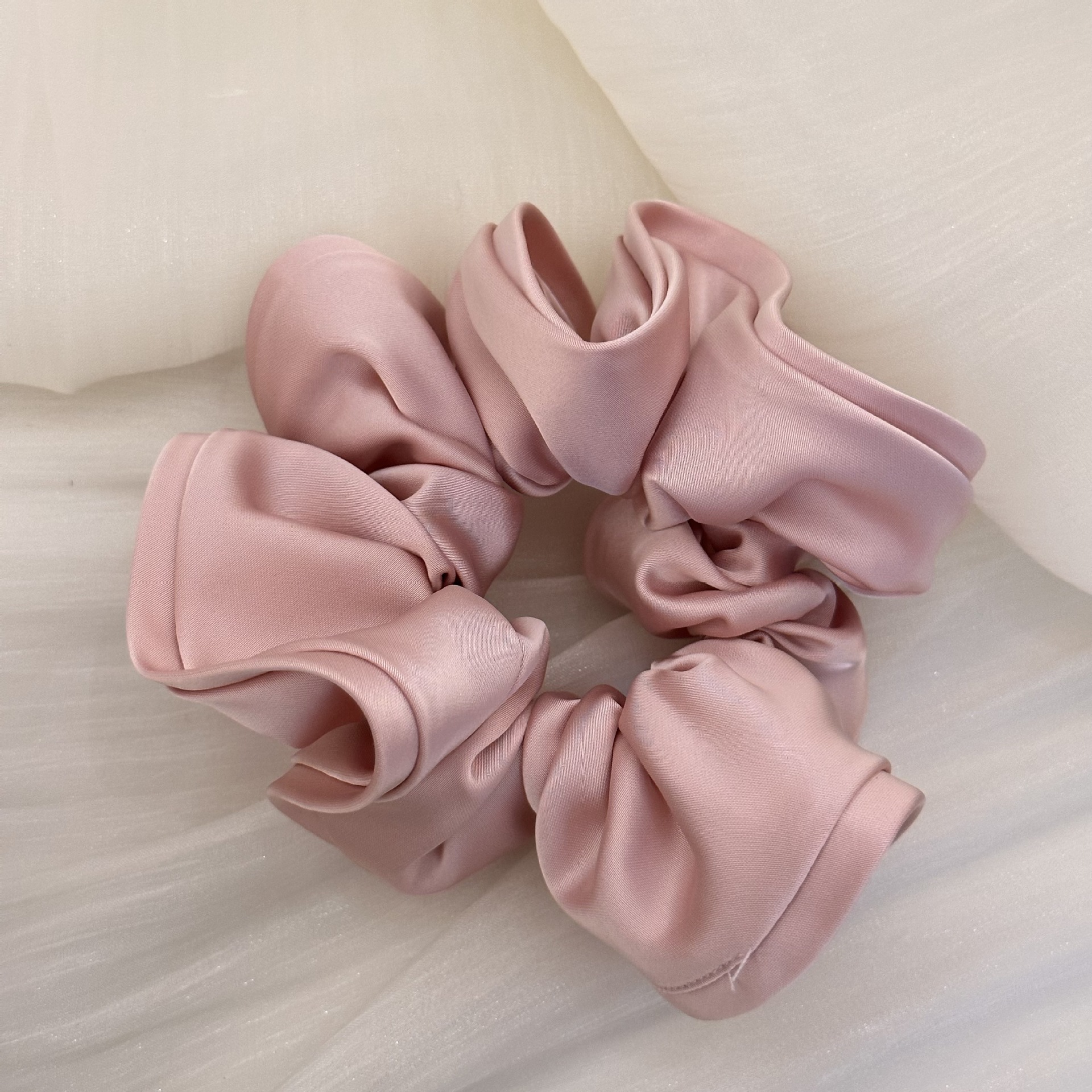 Big news! French high-end style large intestine hair tie ins, huge black fungus edge flower bud satin large intestine hair tie, elegant hair tie undefined
