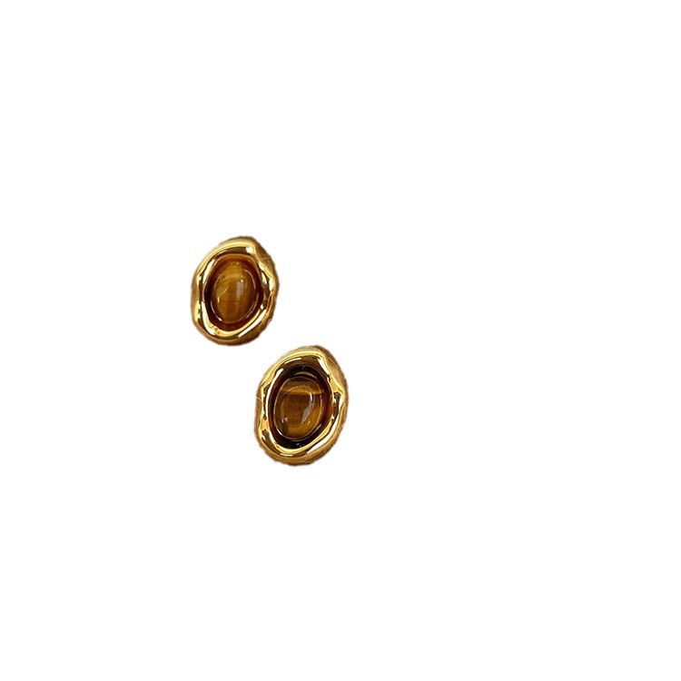 Wholesale of 925 Silver Needle Maillard Geometric Stud Earrings and Accessories for Women's 2024 New bestsellers with a retro atmosphere Item Picture