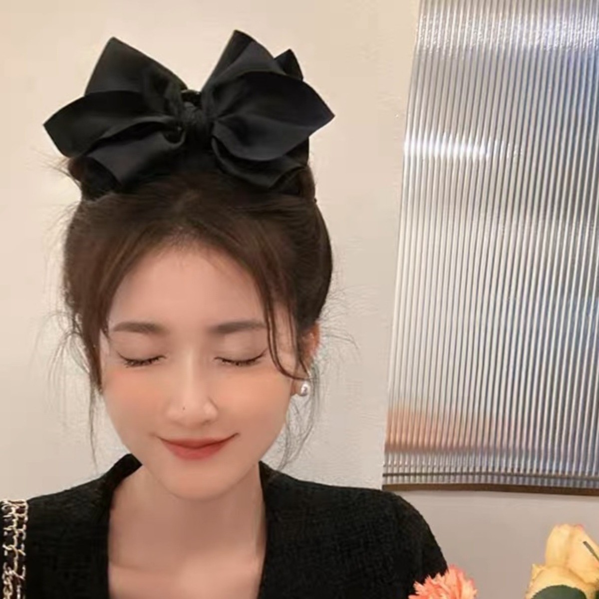 缎面大蝴蝶结抓夹女法式不规则鲨鱼夹子高级感后脑勺盘发发夹发饰 Specification image