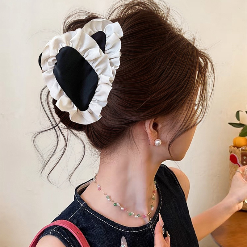 Bow denim triangle clip for women 2025 new style high-end shark clip full back of the head hair clip headwear details Picture