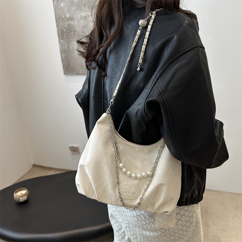 高级质感包包女大容量托特包2024秋新款休闲斜挎包链条通勤饺子包 details Picture