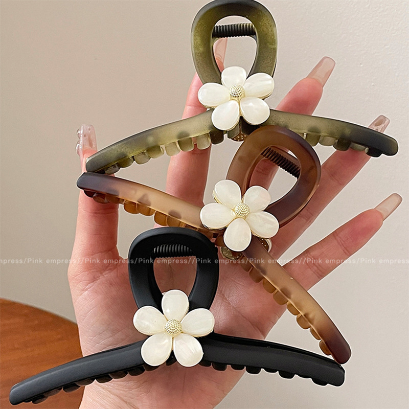 Green amber cat's eye stone matte scratch-off women's 2024 new high-end floral hair clip, updo shark clip headwear details Picture