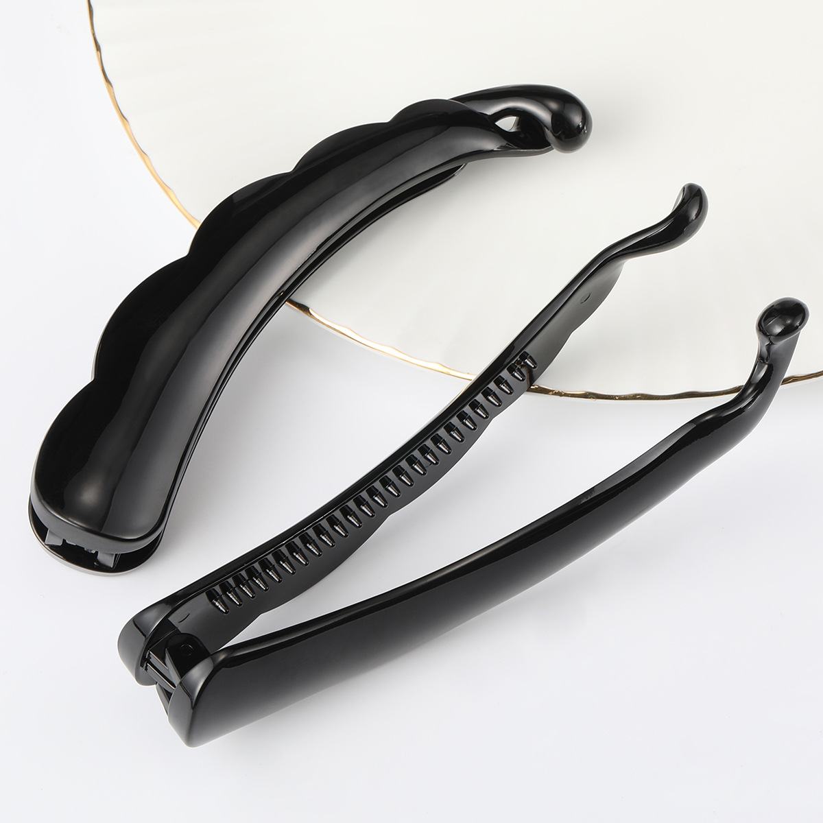 Large 12.5cm banana clip, black, simple and retro, high-end twist clip, back of the head, headpiece, hair clamp, factory approval full image