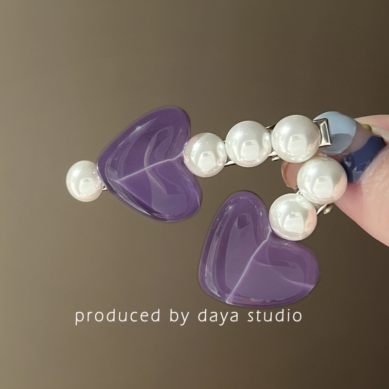 Mermaid Bubble Super Fairy French Wave Light heart-shaped Pearl hair clip, high-end, niche, sweet and elegant fringe by the sea clip undefined