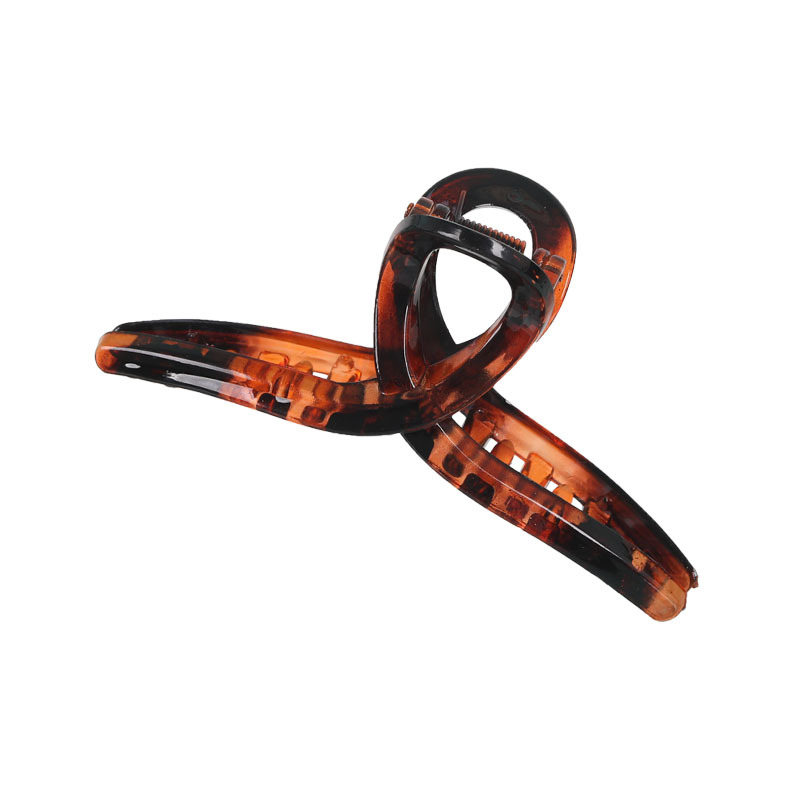 Dongdaemun, South Korea, offers a new and trendy style of cross-grab, large hair grab, Instagram fashion shark clip, and hair clip at the back of the head Item Picture