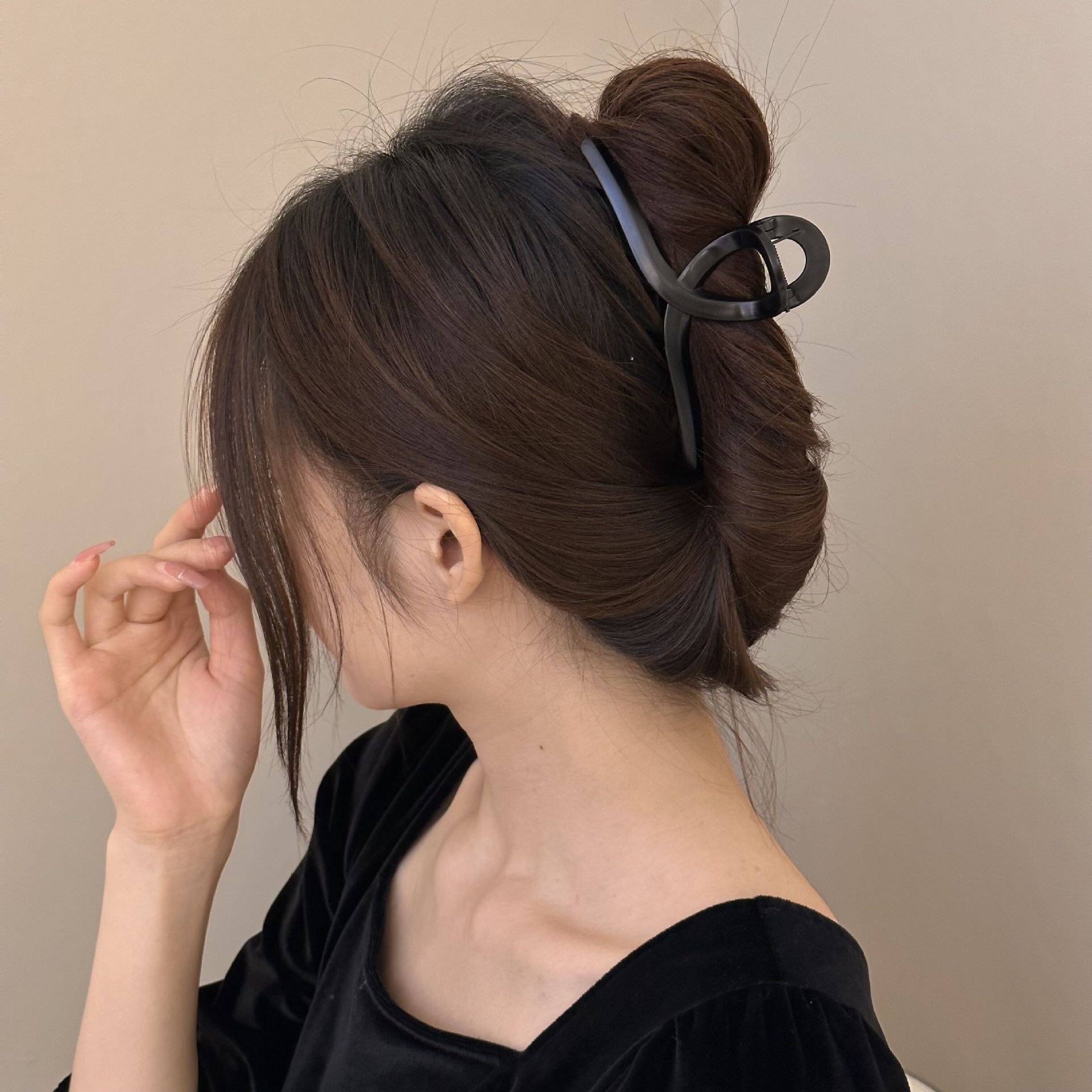 مقابض سوداء ذات شعرة مضاء، ذات شعر أنيق Specification image