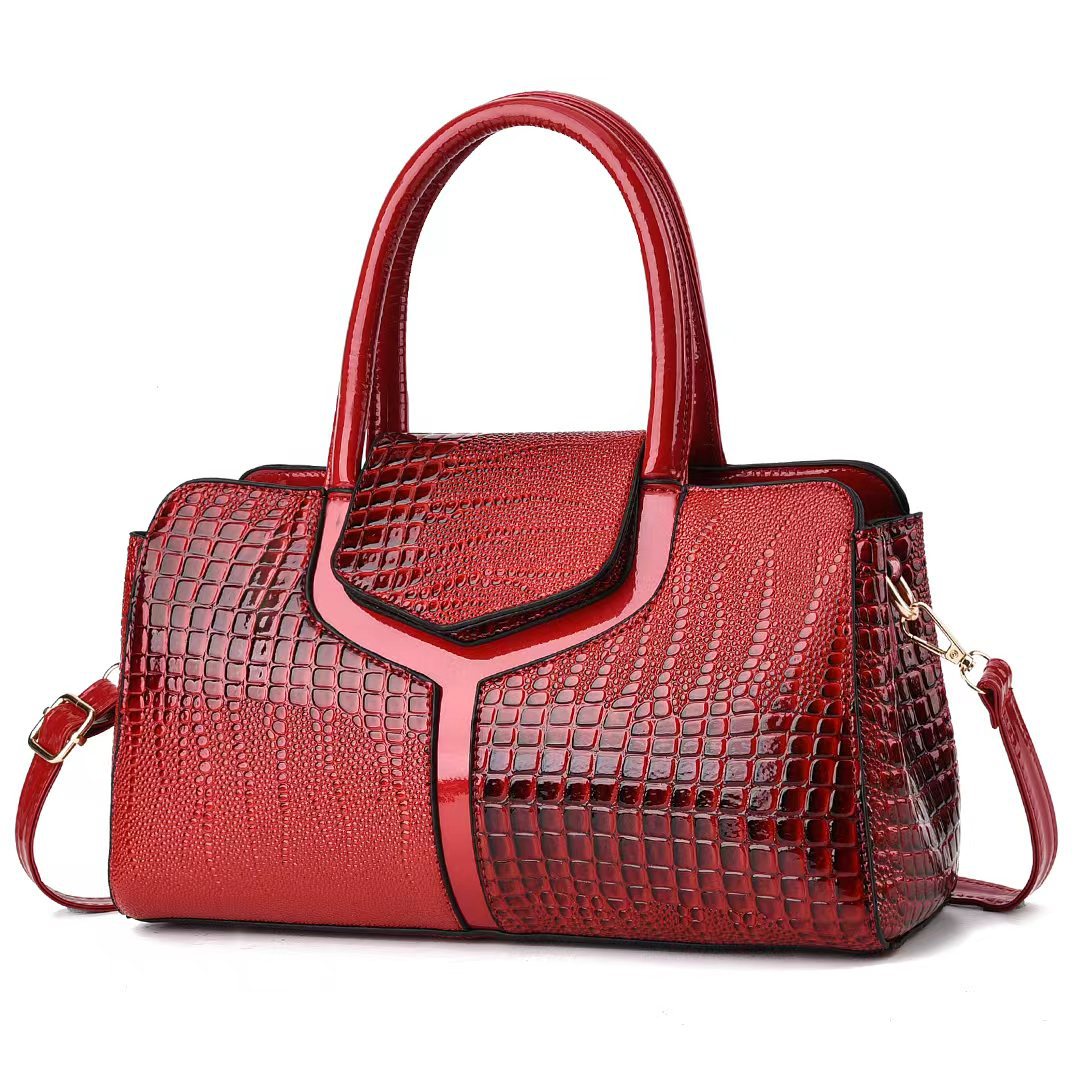 The new single-shoulder bag from the foreign trade manufacturer is trendy, fashionable and versatile. It has a large capacity for women and can be worn diagonally on one shoulder. 2025 handbag undefined