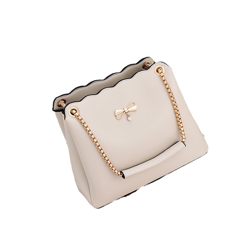 The manufacturer's autumn and winter stylish small bag for women, 2025 new Korean style, fashionable and versatile, trendy single-shoulder crossbody bag for ladies Item Picture