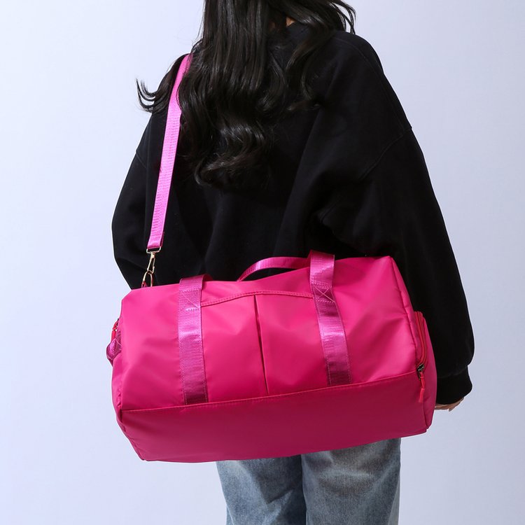 Wholesale travel bags, double dry and wet separation fitness bags, men's swimming training bags, sports bags, trendy hand-held crossbody travel bags details Picture