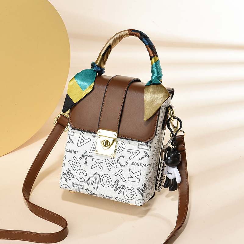 In summer, Dixi, a foreign trade manufacturer, offers a new Korean version of a versatile and simple single-shoulder crossbody bag for women in 2025 undefined