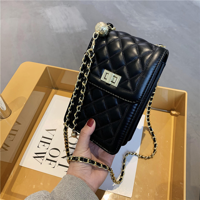 New 2023 women's bag crossbody single-shoulder bag, Korean-style fashionable little Chanel diamond-shaped chain mobile phone bag for export undefined