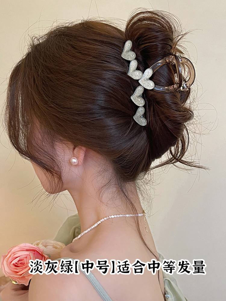 Fresh Korean-style heart-shaped hairpin for women 2026 new style, high-end and simple hairpin, high-end and elegant shark clip at the back of the head undefined