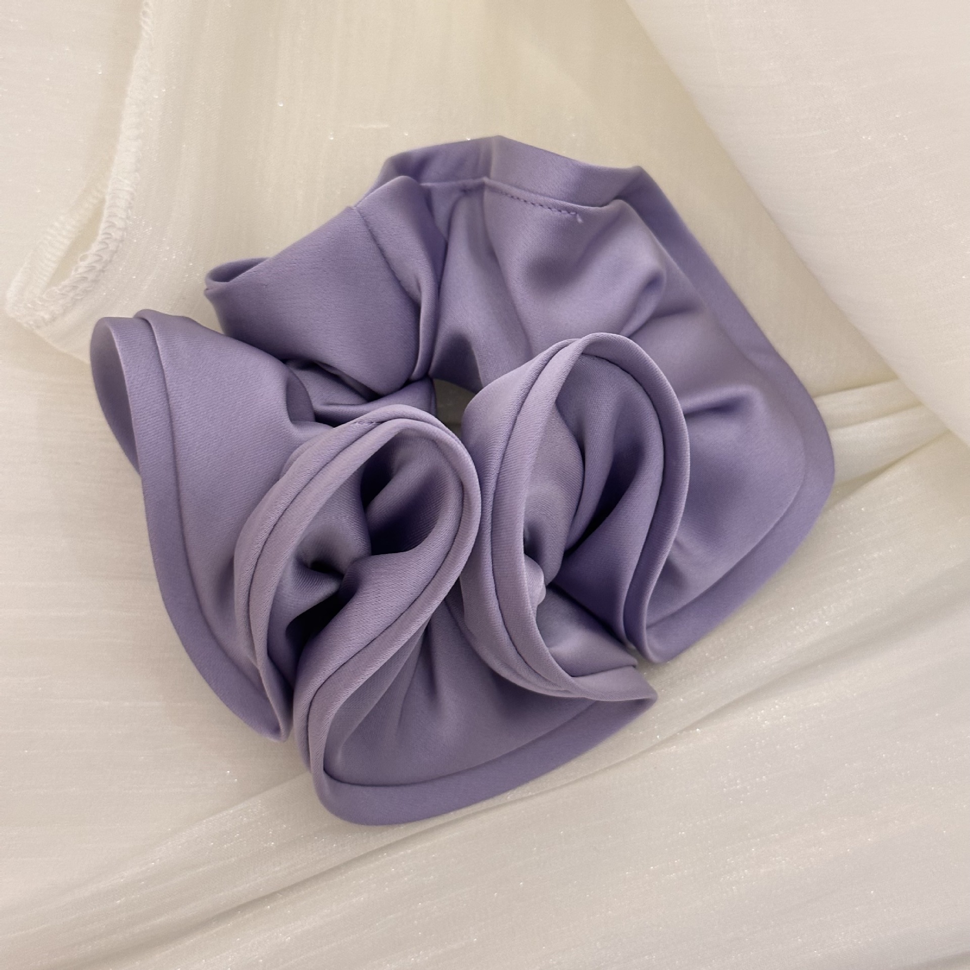 Big news! French high-end style large intestine hair tie ins, huge black fungus edge flower bud satin large intestine hair tie, elegant hair tie undefined