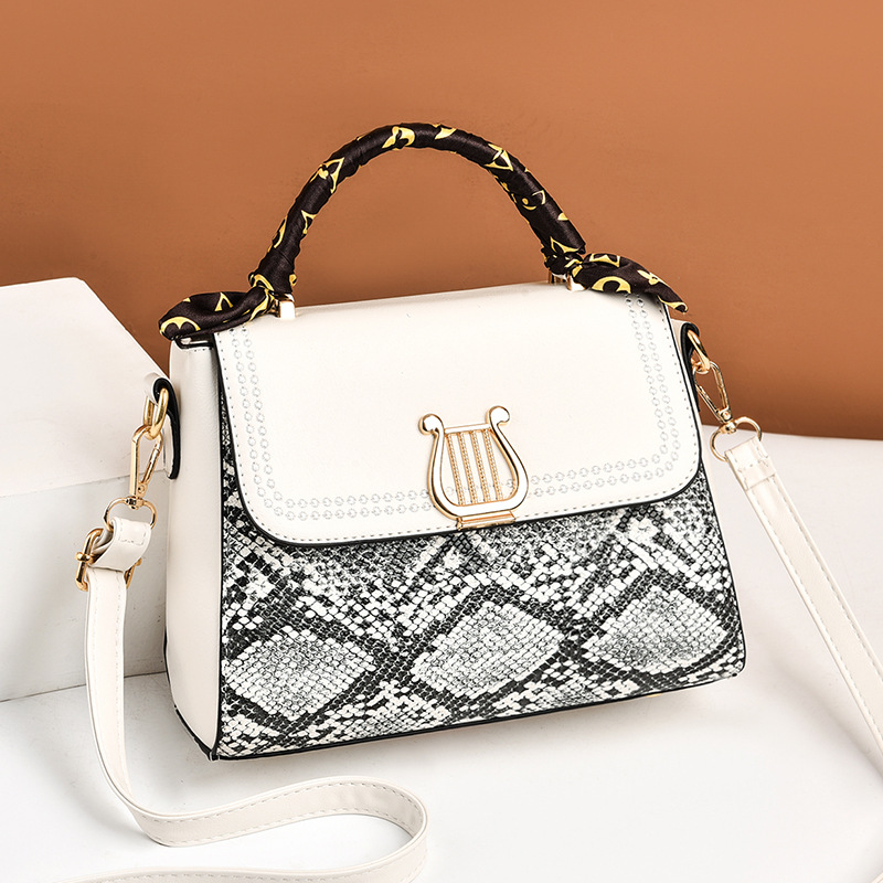 The manufacturer's popular small bag for summer this year, the 2025 new fashionable spring and summer i versatile women's single-shoulder crossbody bag undefined