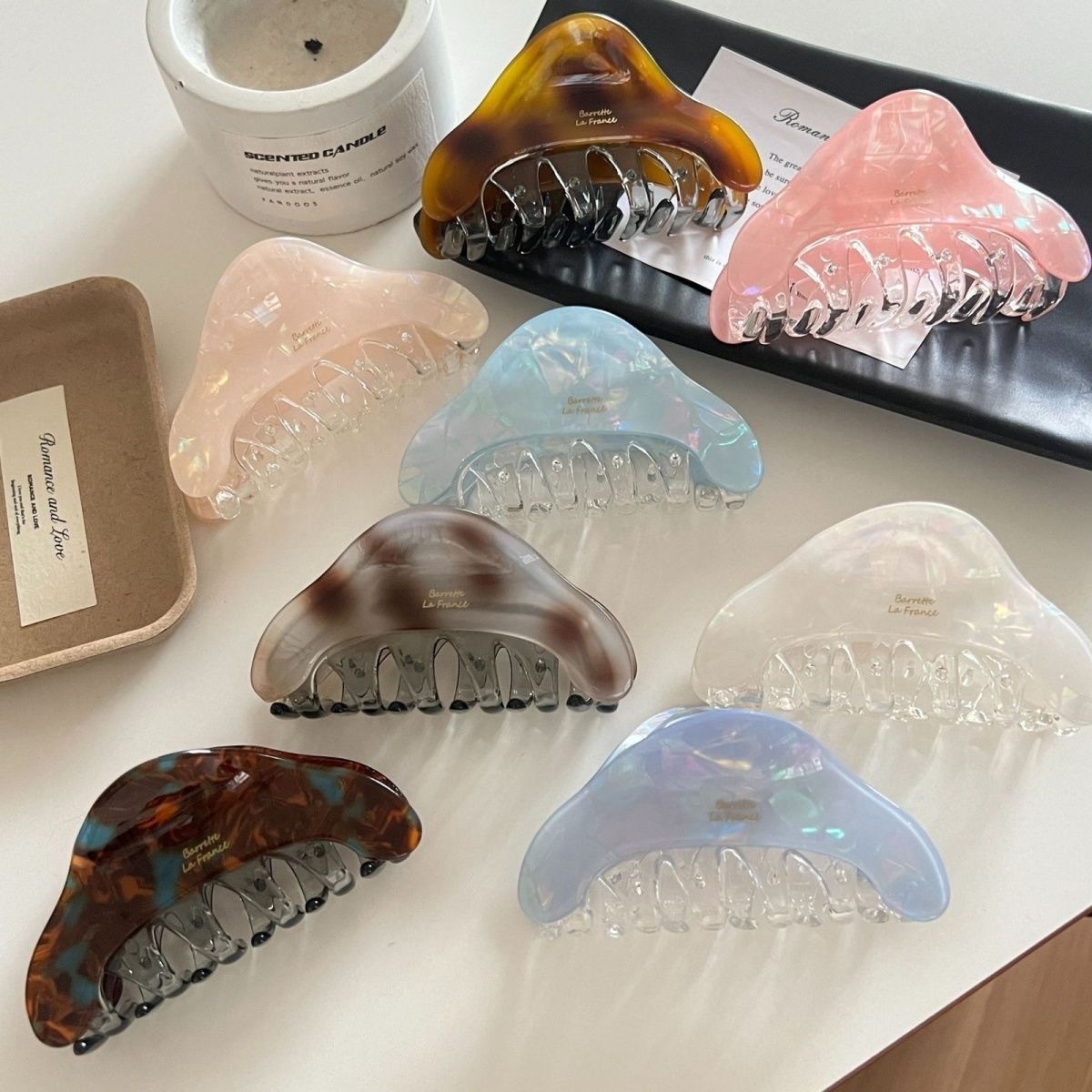 High-quality acetic acid triangle clip women's 2026 new high-end style, shark clip hair clip, semi-tied hair accessory Specification image