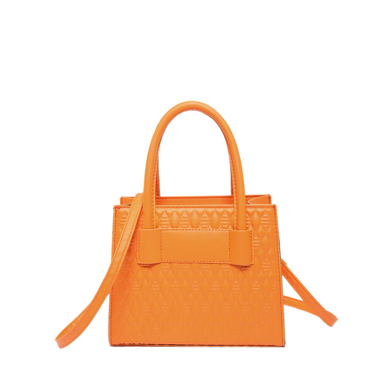 Korean style fashionable handbag for women 2024 autumn new versatile embossed single-shoulder bag, elegant commuting crossbody bag undefined