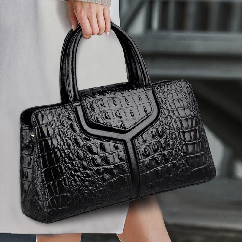 Ladies' handbag, crocodile-patterned single-shoulder bag, European and American fashion tote bag, retro large-capacity women's bag, zipper open lid full image