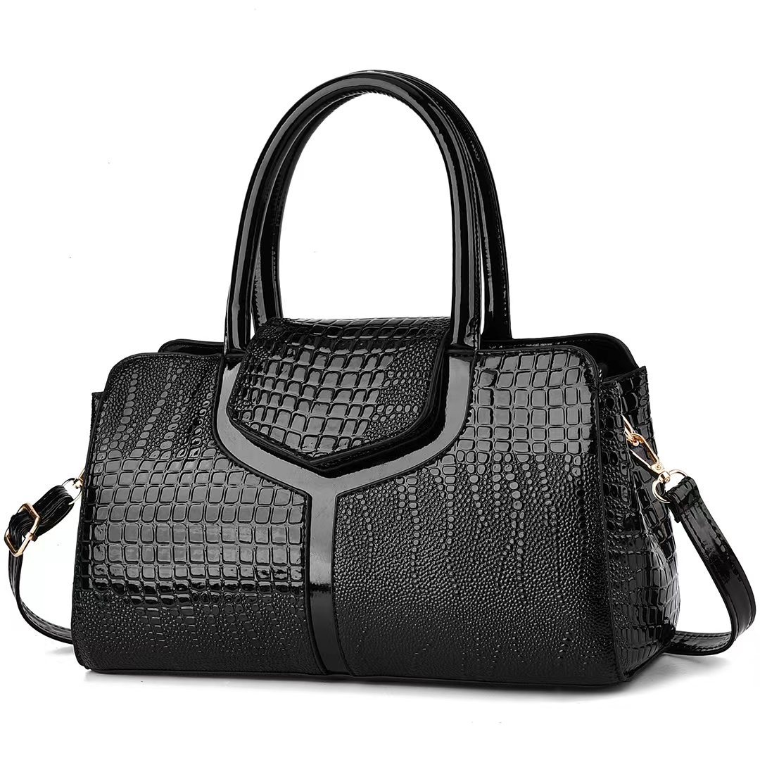 The new single-shoulder bag from the foreign trade manufacturer is trendy, fashionable and versatile. It has a large capacity for women and can be worn diagonally on one shoulder. 2025 handbag undefined