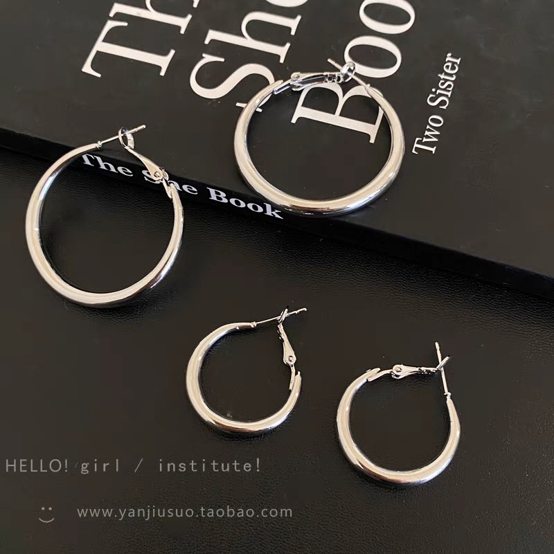 Silver pigment ring earrings s925 silver needle ring earrings for women 2024 New bestseller Round face earrings, high-end ring earrings Application Scenario
