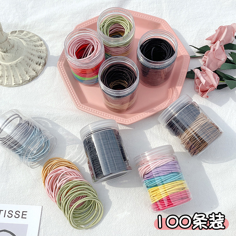 The hair tie is a simple and elegant style for women in Instagram. It's a cute Korean-style colorful leather case. 2022 new style for tying hair and using hair bands in Instagram style details Picture