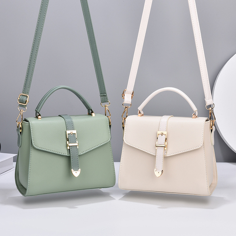 This year, women's small bags are in vogue. The 2025 new, fashionable and versatile single-shoulder crossbody bag is a bestseller Application Scenario