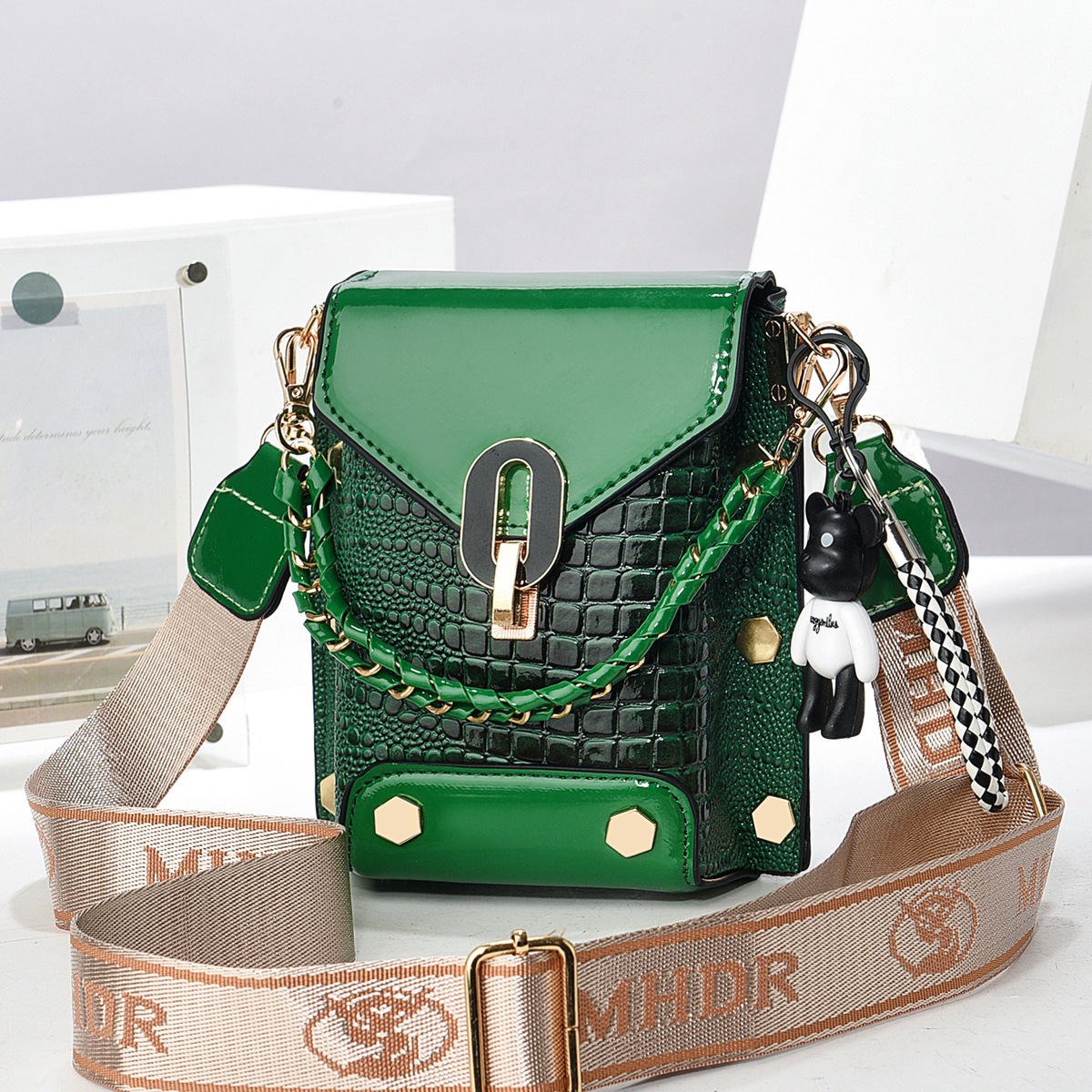 Bestseller 2025 New style versatile and fashionable Spring and Summer stylish Mom bag, trendy manufacturer direct mail single-shoulder crossbody women's bag Application Scenario