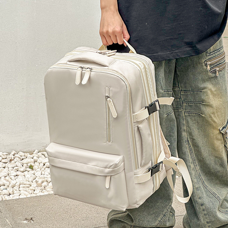 Wholesale short-distance hand-held hiking bags, dry-wet separation bags, large-capacity sports and fitness bags, and trendy cross-country hiking bags full image