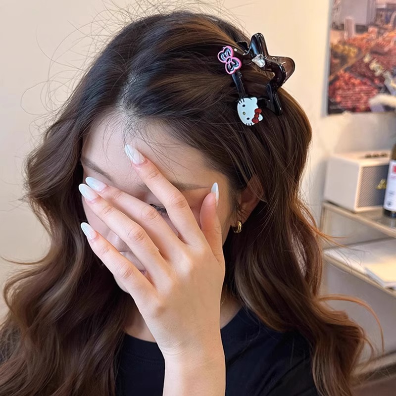 Cute five-pointed star semi-tied hair clip for women, 2025 new style, internet-famous, high-end shark clip, versatile hair clip, back of the head full image