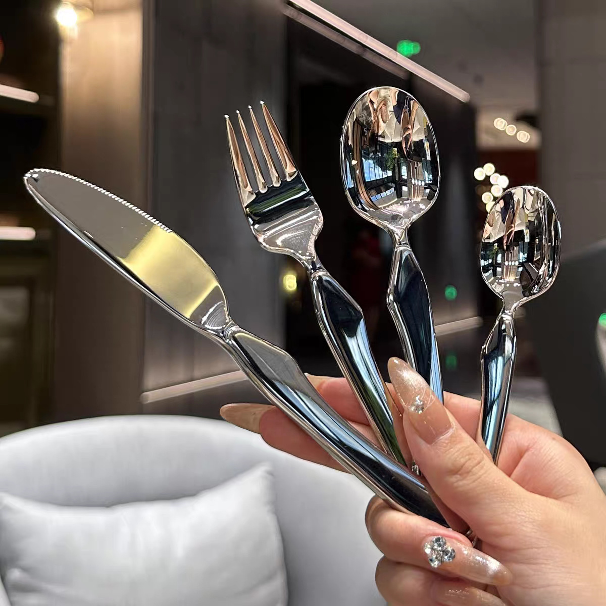 304 silver stainless steel Mingyue children's Western-style knife, fork and spoon, high-end children's spoons and forks for home dining Specification image