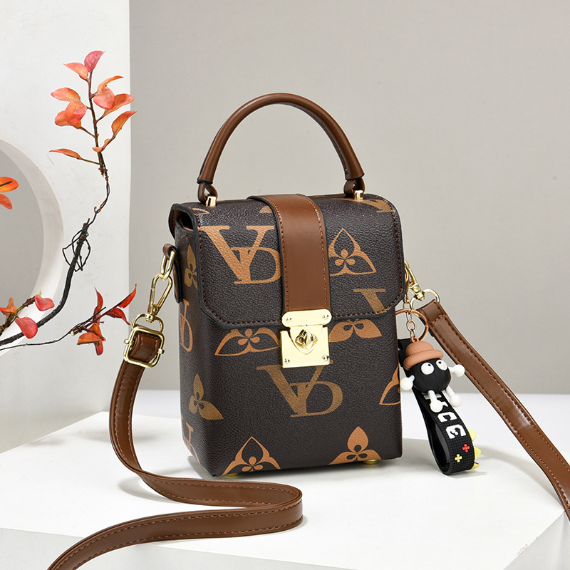 The new Korean version of the Dixi simple single-shoulder crossbody bag for women in the summer of 2025 is versatile and suitable for summer mobile phones Specification image