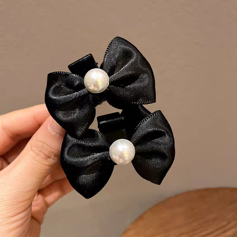 Black bow pearl small claw clips for women's side forehead fringe clips, sweet and elegant princess hair clips Specification image