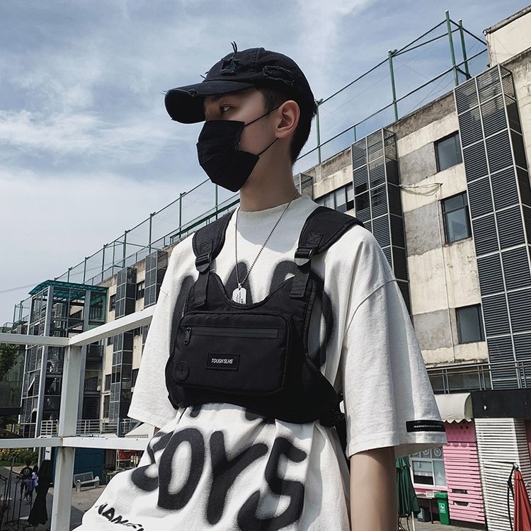 潮牌战术马甲包男 轻机能风工装背心女 韩版时尚功能外穿胸包男