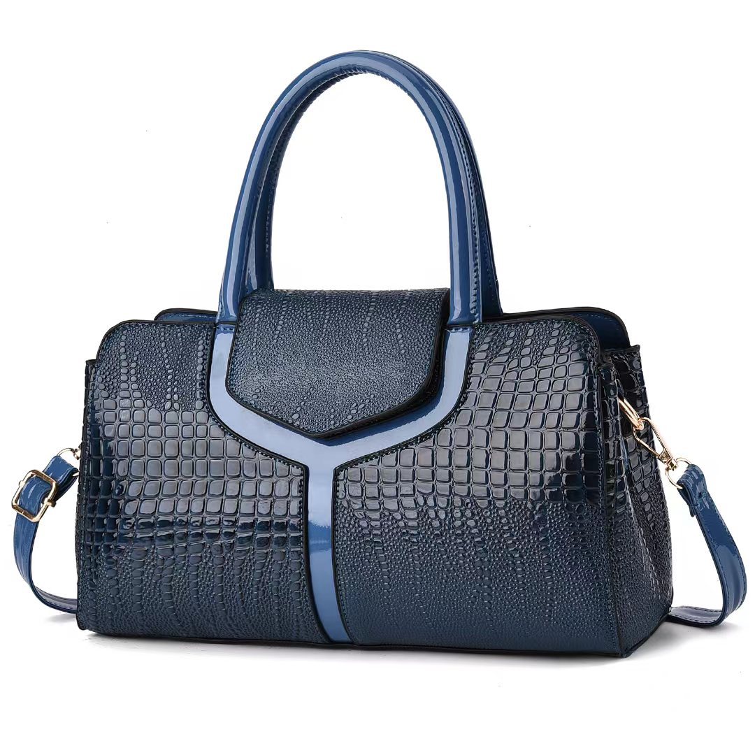 The new single-shoulder bag from the foreign trade manufacturer is trendy, fashionable and versatile. It has a large capacity for women and can be worn diagonally on one shoulder. 2025 handbag undefined