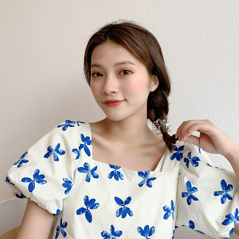 Cold and elegant white transparent telephone line hair tie, large and simple hair band, hair tie rubber band, popular online hair tie wholesale Application Scenario