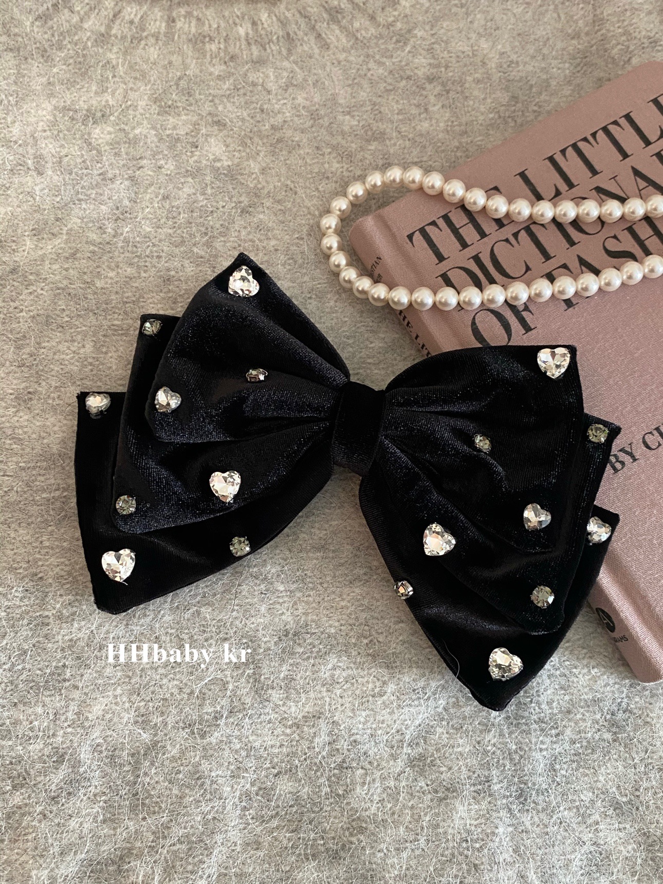 French bow diamond-encrusted hairpins, heart water diamonds, high-end feel, black goose down hairpins, back of the head hairpin headwear for women undefined