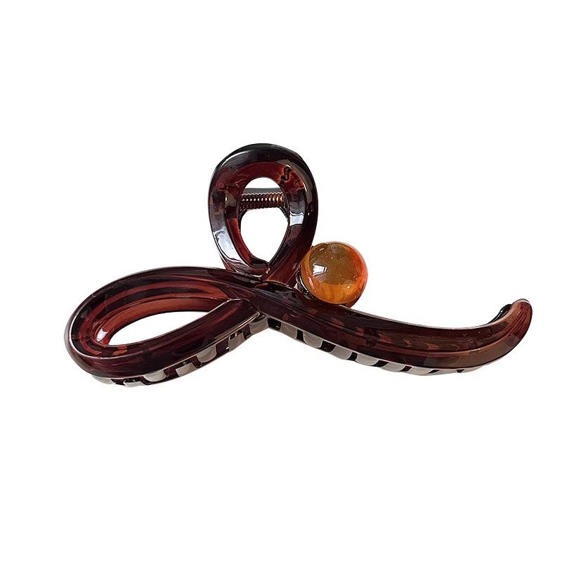 High-end Maillard Grab clip, large size for women, 2025 new style, shark clip at the back of the head, hair clip, elegant hair accessory for summer Item Picture