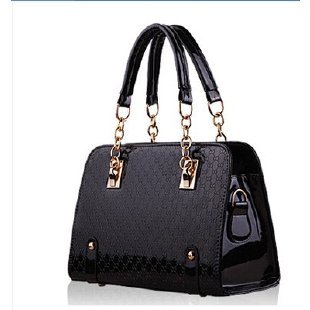 Wholesale of 2023 new fashionable women's bags, European and American style set bags, single-shoulder set bags, embossed handbags undefined