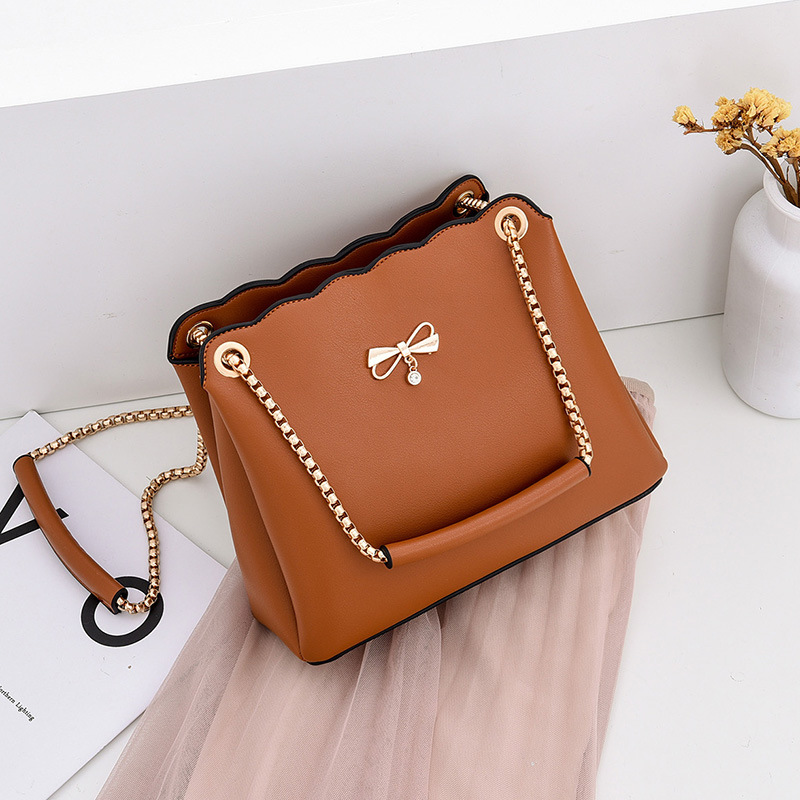 The manufacturer's autumn and winter stylish small bag for women, 2025 new Korean style, fashionable and versatile, trendy single-shoulder crossbody bag for ladies undefined