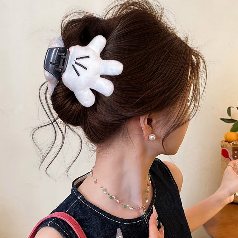 Bow denim triangle clip for women 2025 new style high-end shark clip full back of the head hair clip headwear Application Scenario